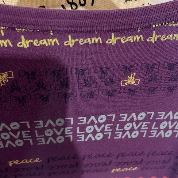 Old navy & Disney tops 2 tops size 10/12 - Picture 9 of 9